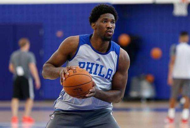 2025欧洲金童奖颁奖典礼：杜埃获得2025年金童奖