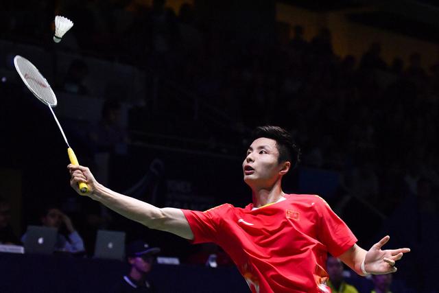 东体预测申花首发：阿苏埃和米内罗搭档锋线，鲍亚雄继续出战