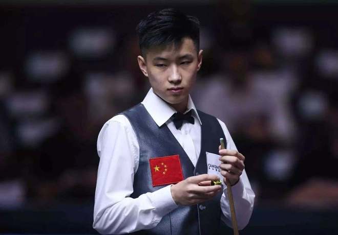 官方：阿根廷国家队征召圣吉罗斯后卫凯文-麦卡利斯特