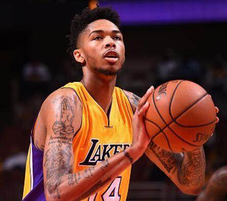 与梅西交换球衣，安哥拉队长弗雷迪：我要将它留给我的孩子们