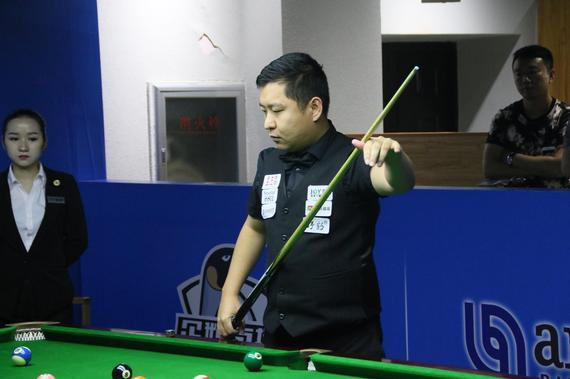 球队赛后合练照片曝光，专注备战