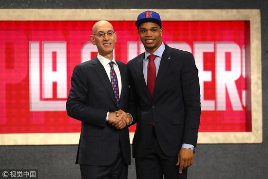 野球场如何成为焦点？