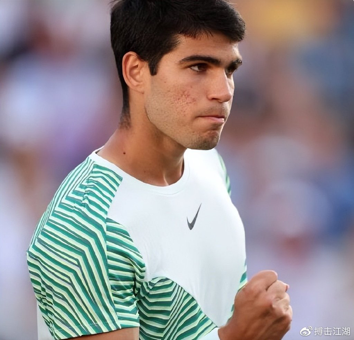 他能够讲述 他能够讲述